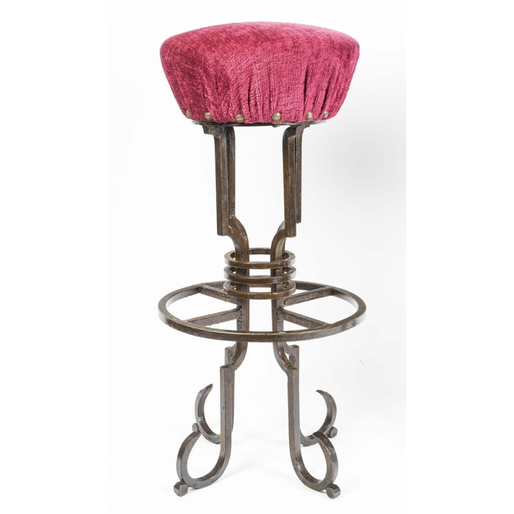Suite de 7 tabourets en fer forgé et tapisserie, XXème siècle, 1950-1960. | Biron 