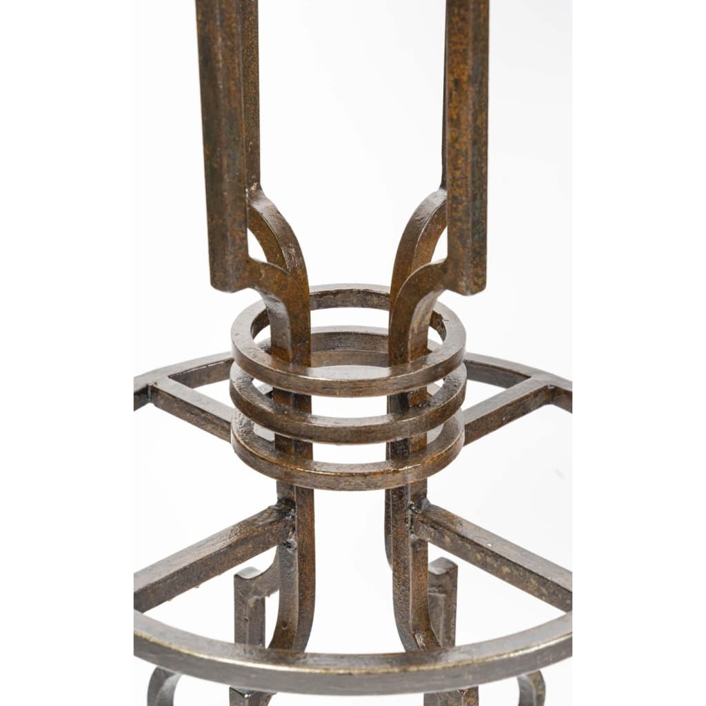 Suite de 7 tabourets en fer forgé et tapisserie, XXème siècle, 1950-1960. | Biron 