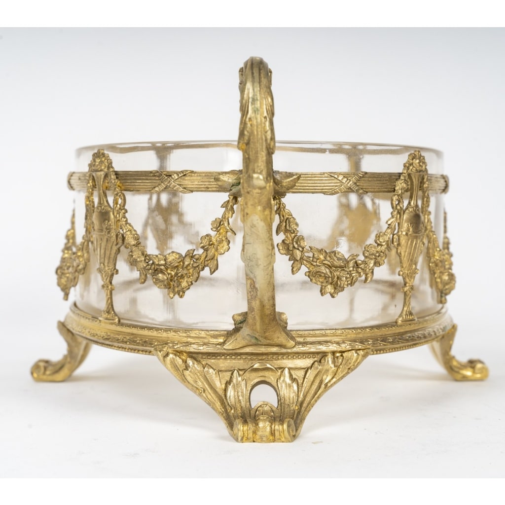 Elegante Coupe Ou Centre De Table En Cristal Et Bronze Doré, Style Louis XVI, Fin XIXème Siècle | Biron 
