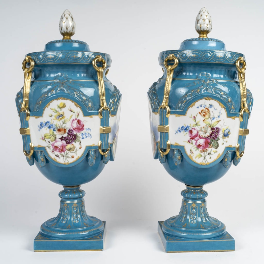 Pair of polychrome and gilded porcelain vases, XIXth century | Biron