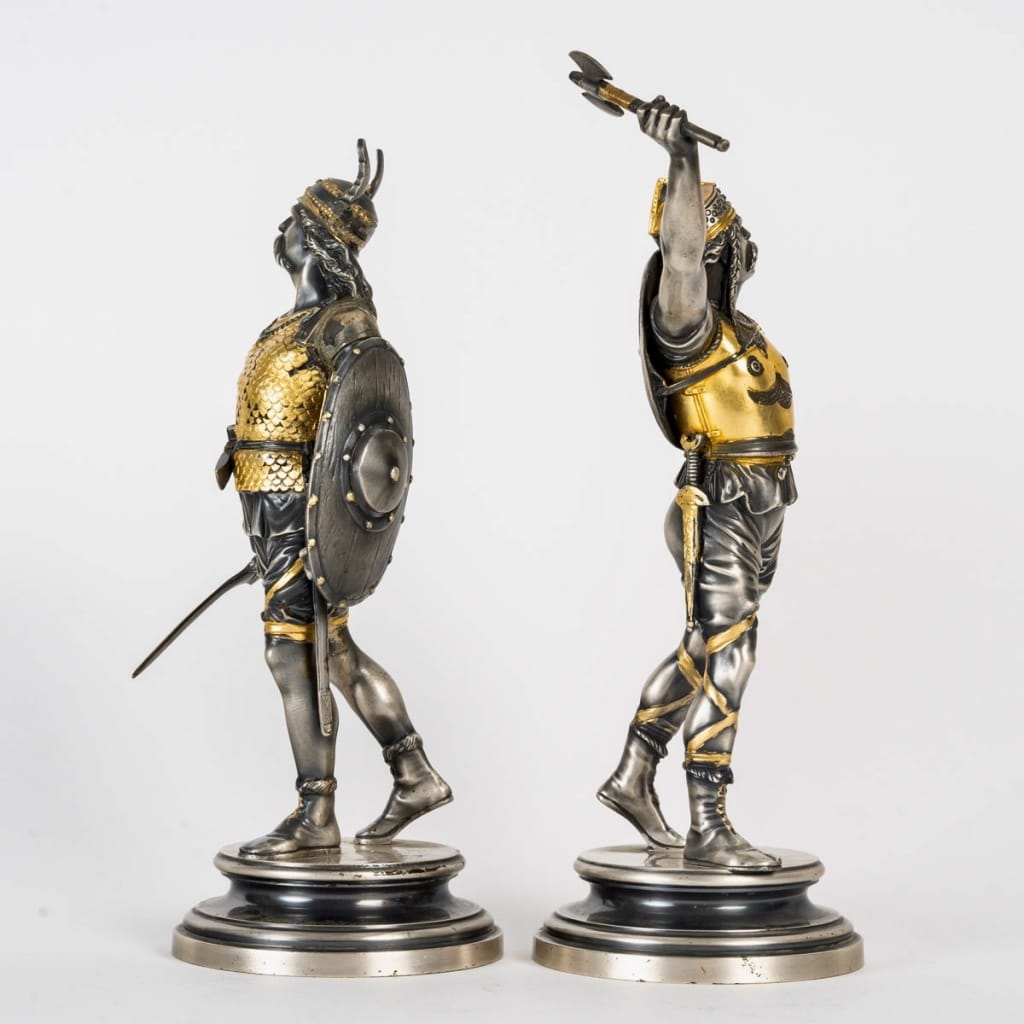 Émile-Coriolan Guillemin (1841-1907) Paire de Soldats Gaulois en bronze, circa 1875 | Biron 