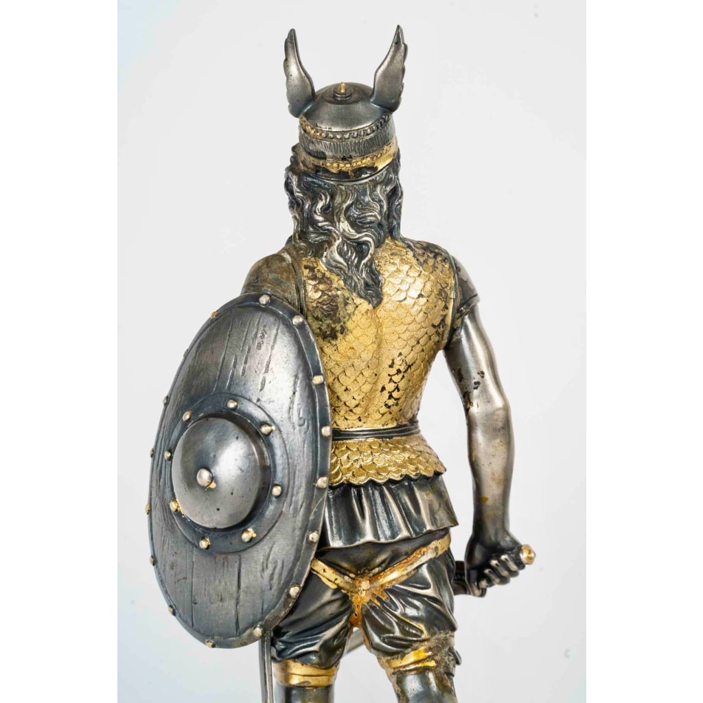 Émile-Coriolan Guillemin (1841-1907) Paire de Soldats Gaulois en bronze, circa 1875 | Biron 