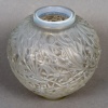 Vase "Gui" verre opalescent patiné gris de René LALIQUE 