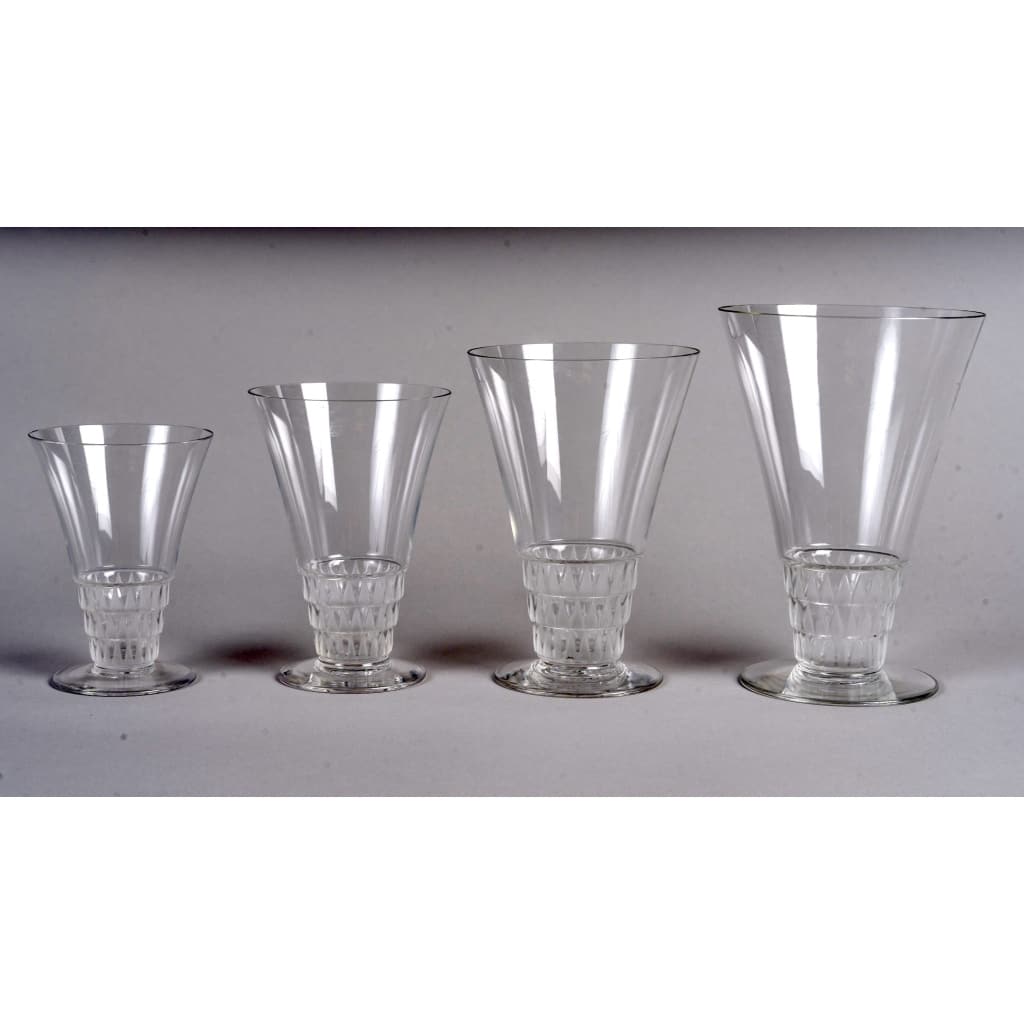 Service « Bourgueil’ cristal blanc de LALIQUE – 48 Pièces | Biron 