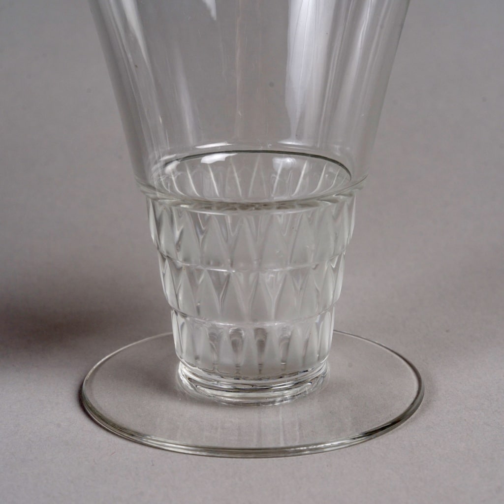 Service « Bourgueil’ cristal blanc de LALIQUE – 48 Pièces | Biron 
