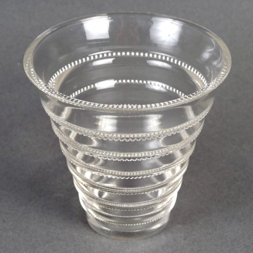 “Meudon” vase in white glass by René LALIQUE | Biron