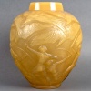 Vase « Archers » verre butterscotch patiné sépia de René LALIQUE | Biron 