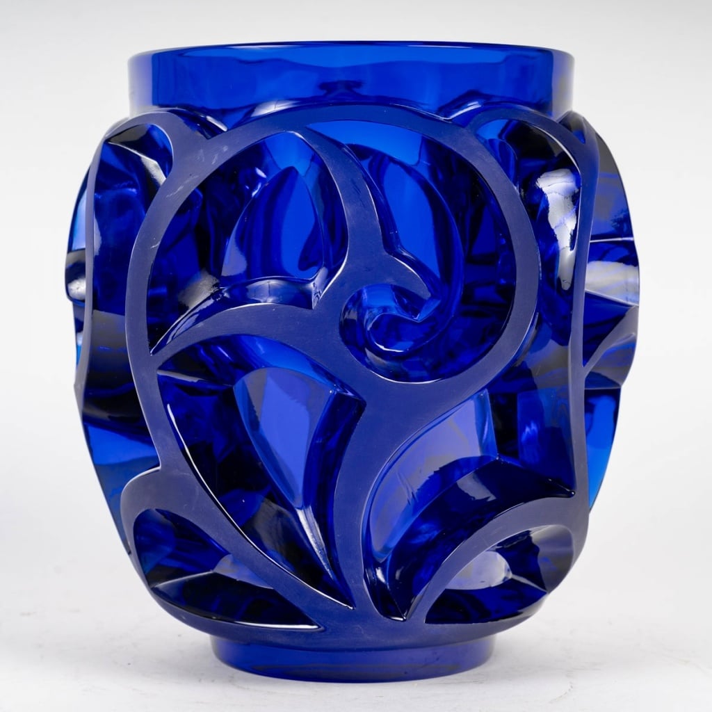 Vase « Tourbillons » cristal bleu de LALIQUE | Biron 