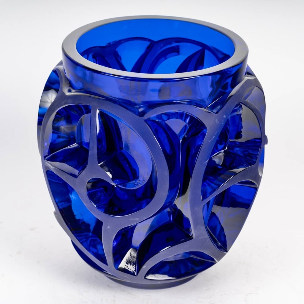 Vase « Tourbillons » cristal bleu de LALIQUE | Biron 