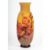 Émile Gallé (1846-1904) « Fleurs de Pommier » Vase en verre soufflé-moulé circa 1905 | Biron 