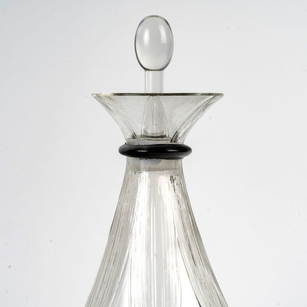 Carafe « Sélestat » verre blanc et noir de René LALIQUE | Biron 