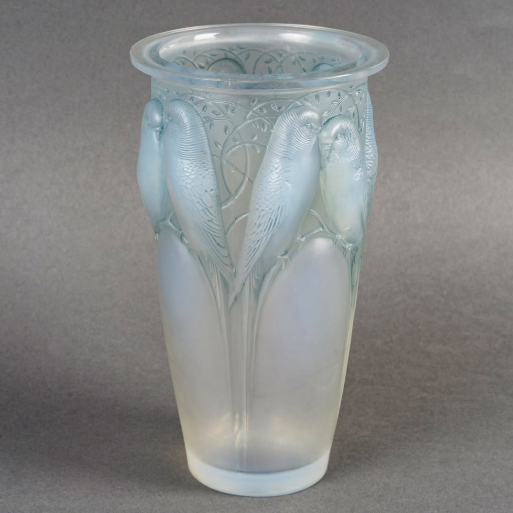 Vase « Ceylan » verre opalescent patiné bleu de René LALIQUE | Biron 