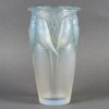 Vase « Ceylan » verre opalescent patiné bleu de René LALIQUE | Biron 