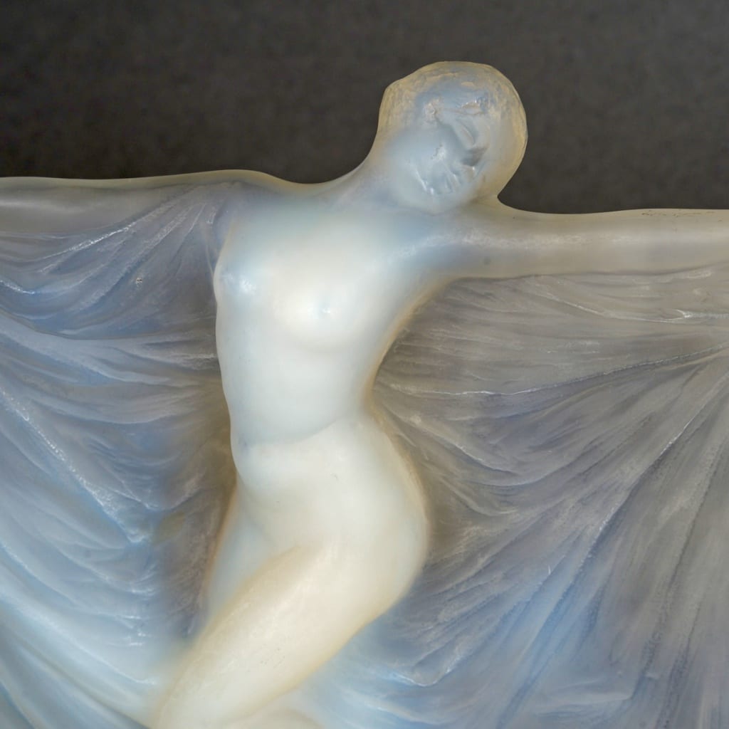 Statuette « Thaïs » verre opalescent de René LALIQUE | Biron 