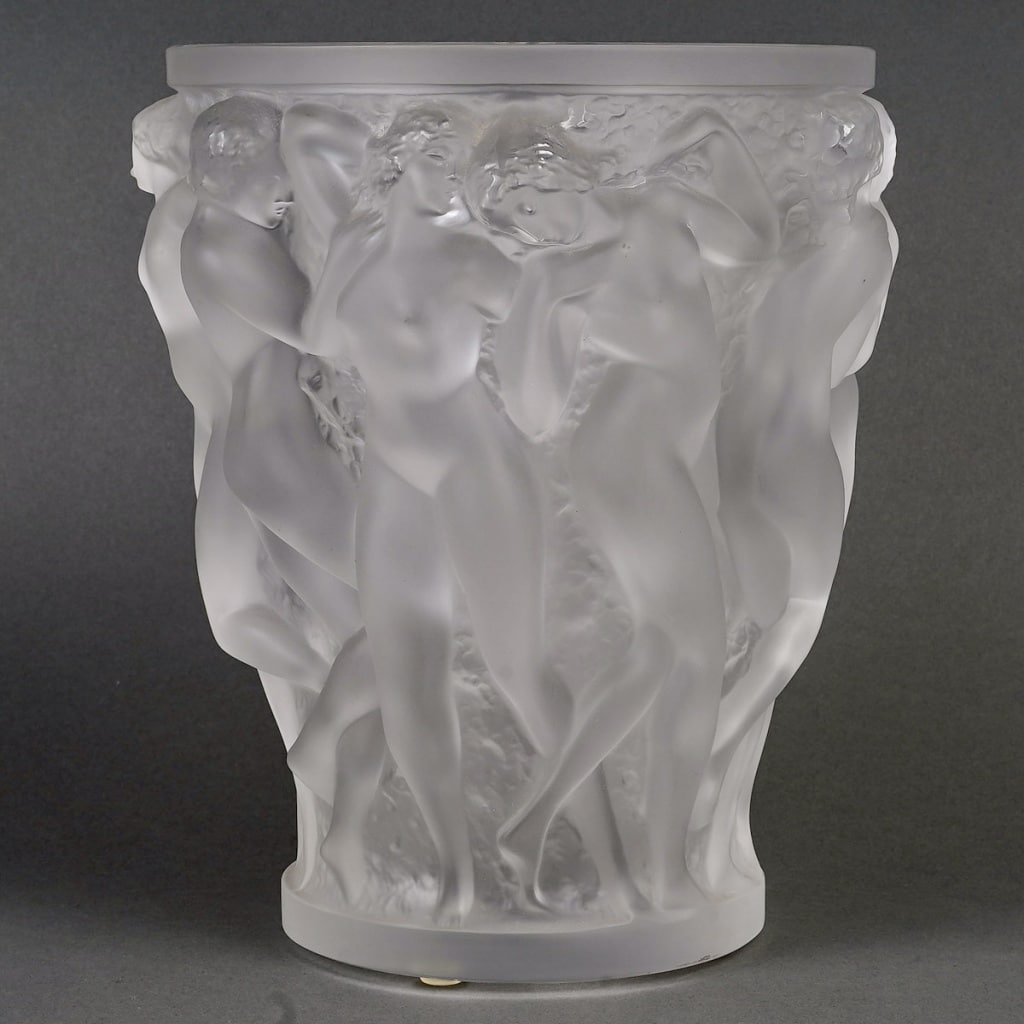 Vase « Bacchantes » cristal blanc de LALIQUE | Biron 