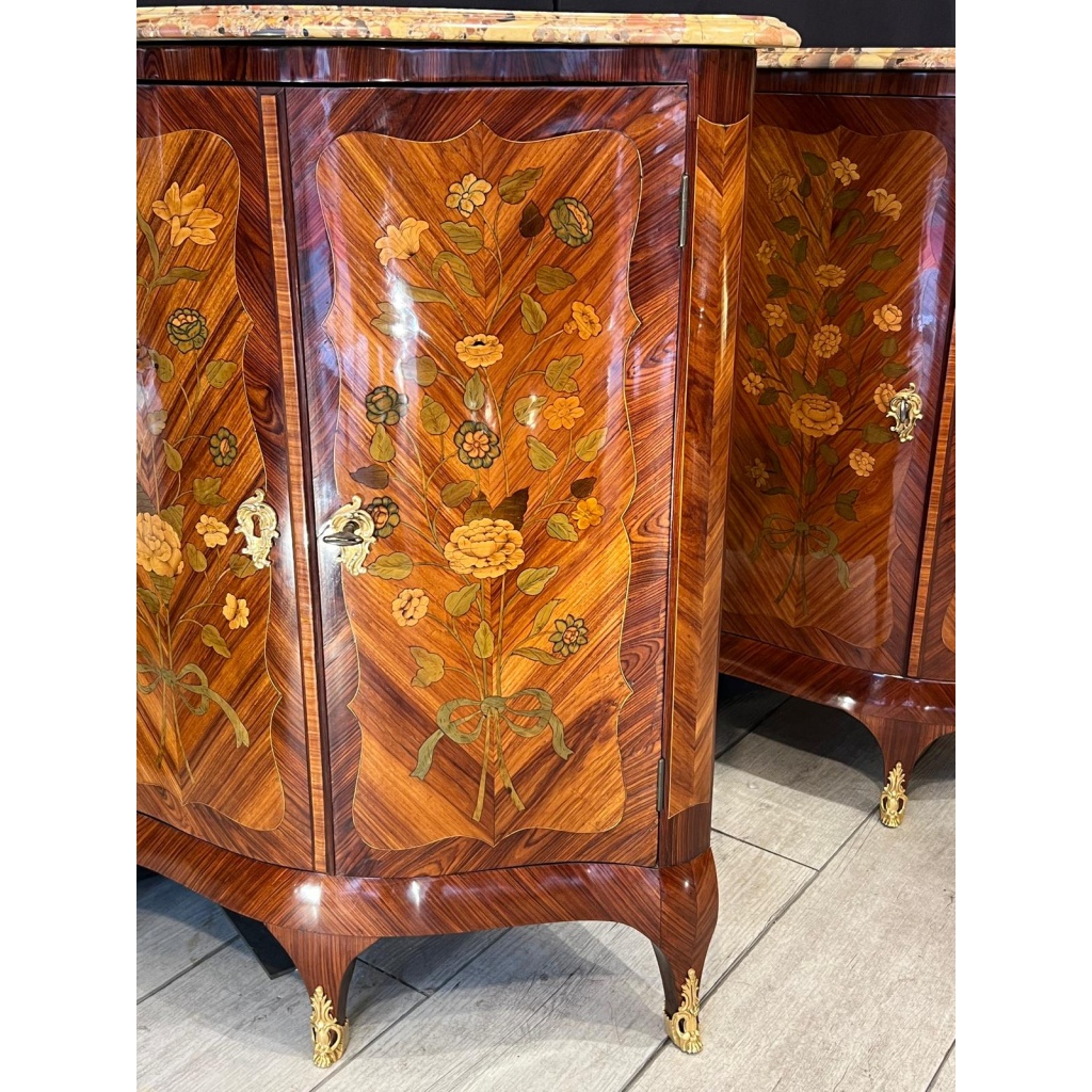 Paire d’encoignures d’époque louis XV estampillées Denis Genty | Biron 