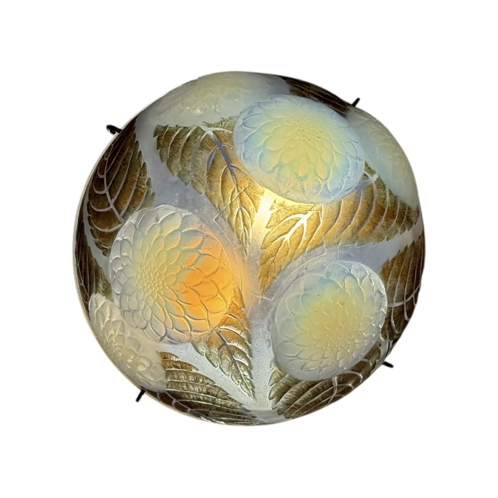 Suspension "Dahlias" verre opalescent patiné sépia de René LALIQUE 
