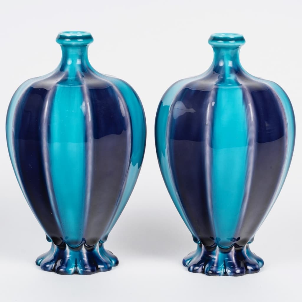 Théodore Deck (1823-1891) Rare Paire de Vases en Faïence Émaillée, circa 1875 | Biron 