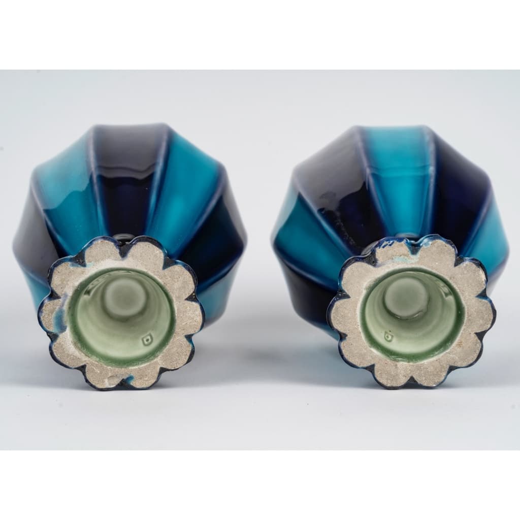 Théodore Deck (1823-1891) Rare Paire de Vases en Faïence Émaillée, circa 1875 | Biron 