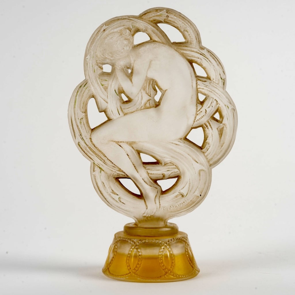 Flacon « Ambre de Siam » verre blanc patiné sépia de René LALIQUE pour Volnay | Biron 