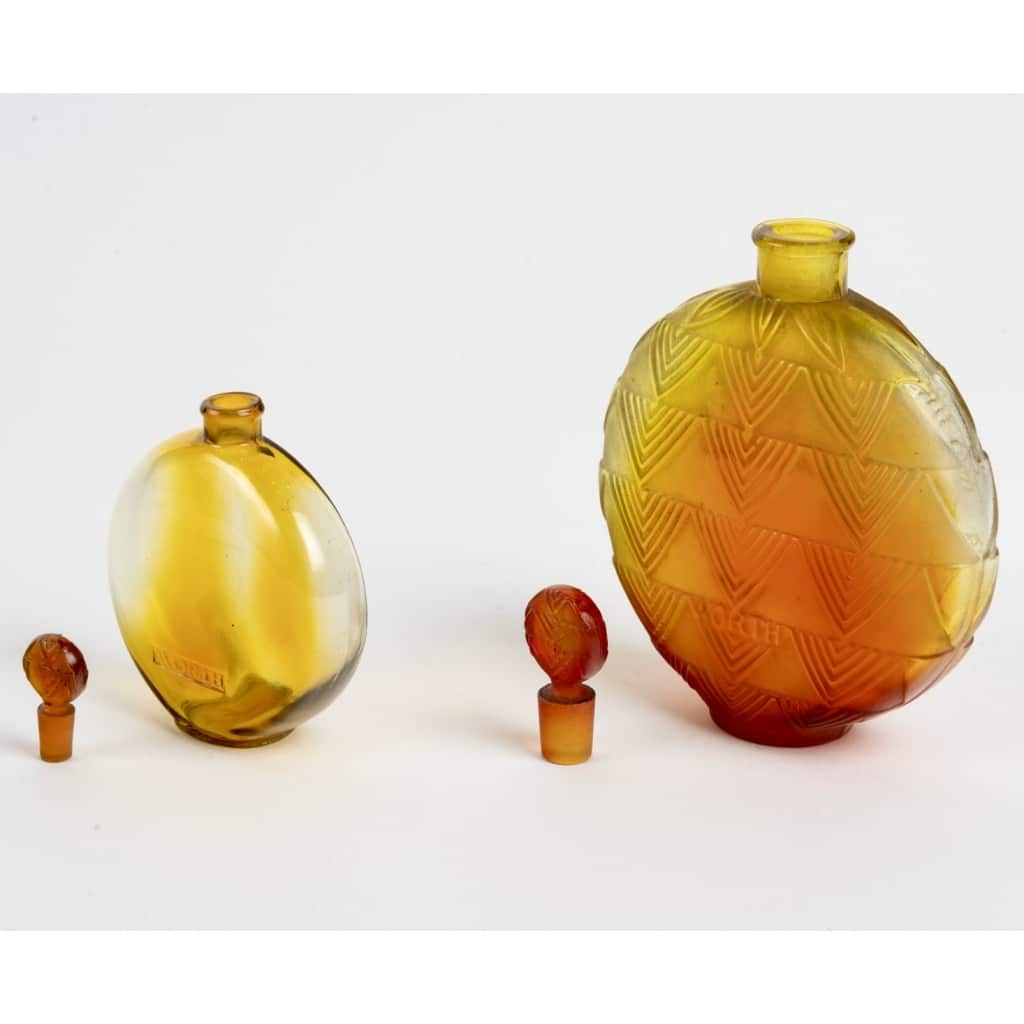 Paire de Flacons « Vers le Jour » verre ambre dégradé de René LALIQUE pour Worth | Biron 