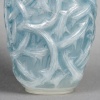 Vase « Ronces » verre opalescent patiné bleu de René LALIQUE | Biron 