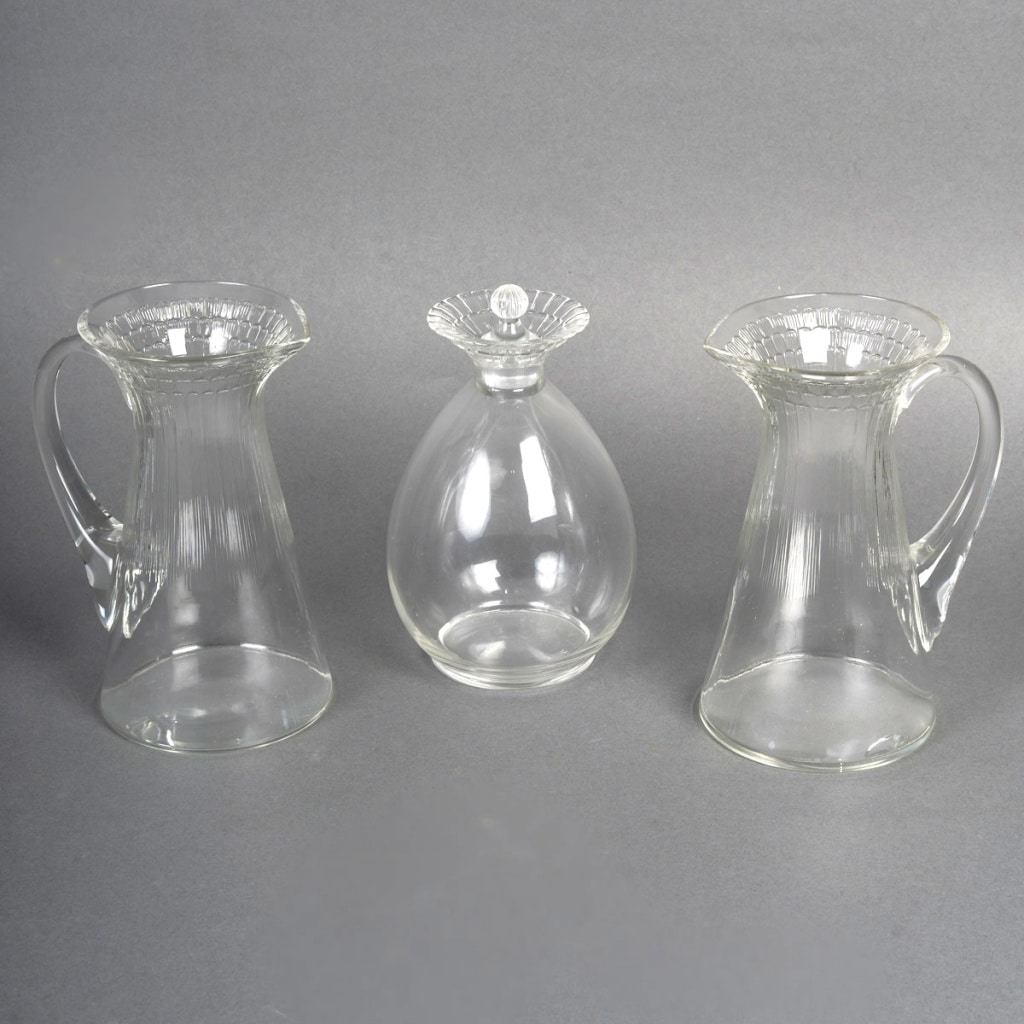 Carafe et Paire de Brocs « Fleur » verre blanc de René LALIQUE | Biron 