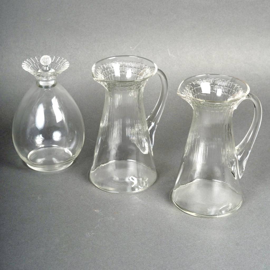 Carafe et Paire de Brocs « Fleur » verre blanc de René LALIQUE | Biron 
