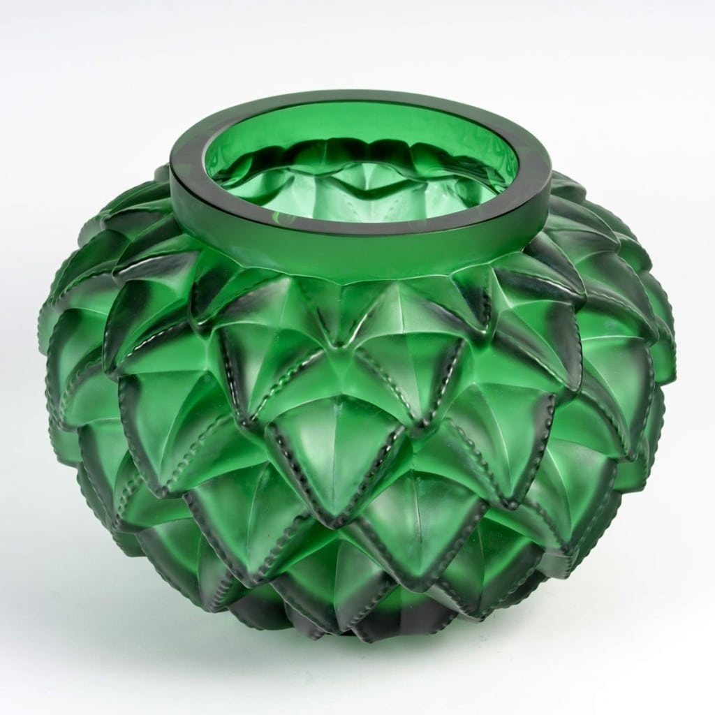 Vase « Languedoc » cristal vert émeraude de LALIQUE France | Biron 