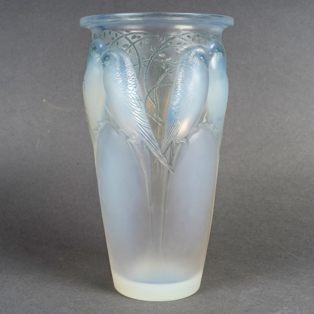 Vase « Ceylan » verre opalescent patiné bleu de René LALIQUE | Biron 