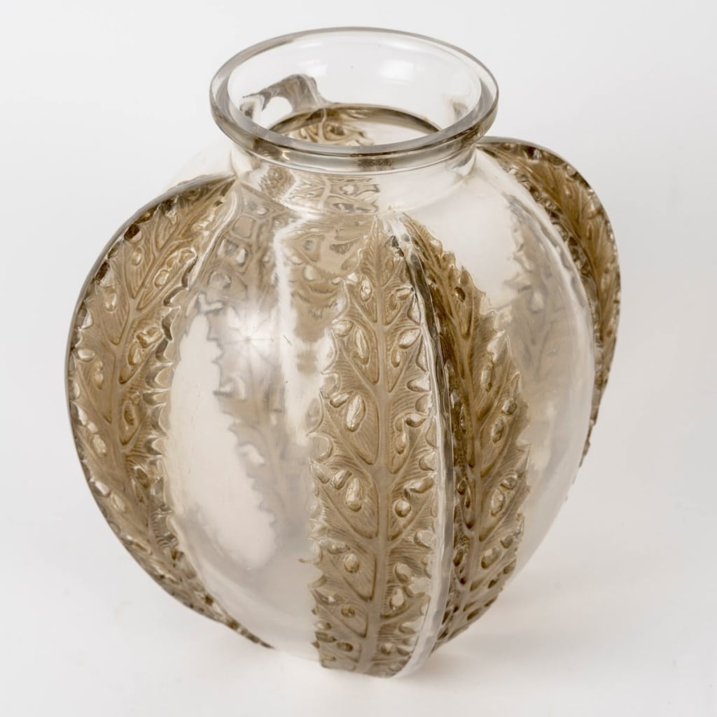 Vase » Chardons » verre blanc patiné sépia de René LALIQUE | Biron 