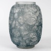 Vase « Monnaie Du Pape » verre blanc patiné bleu de René LALIQUE | Biron 