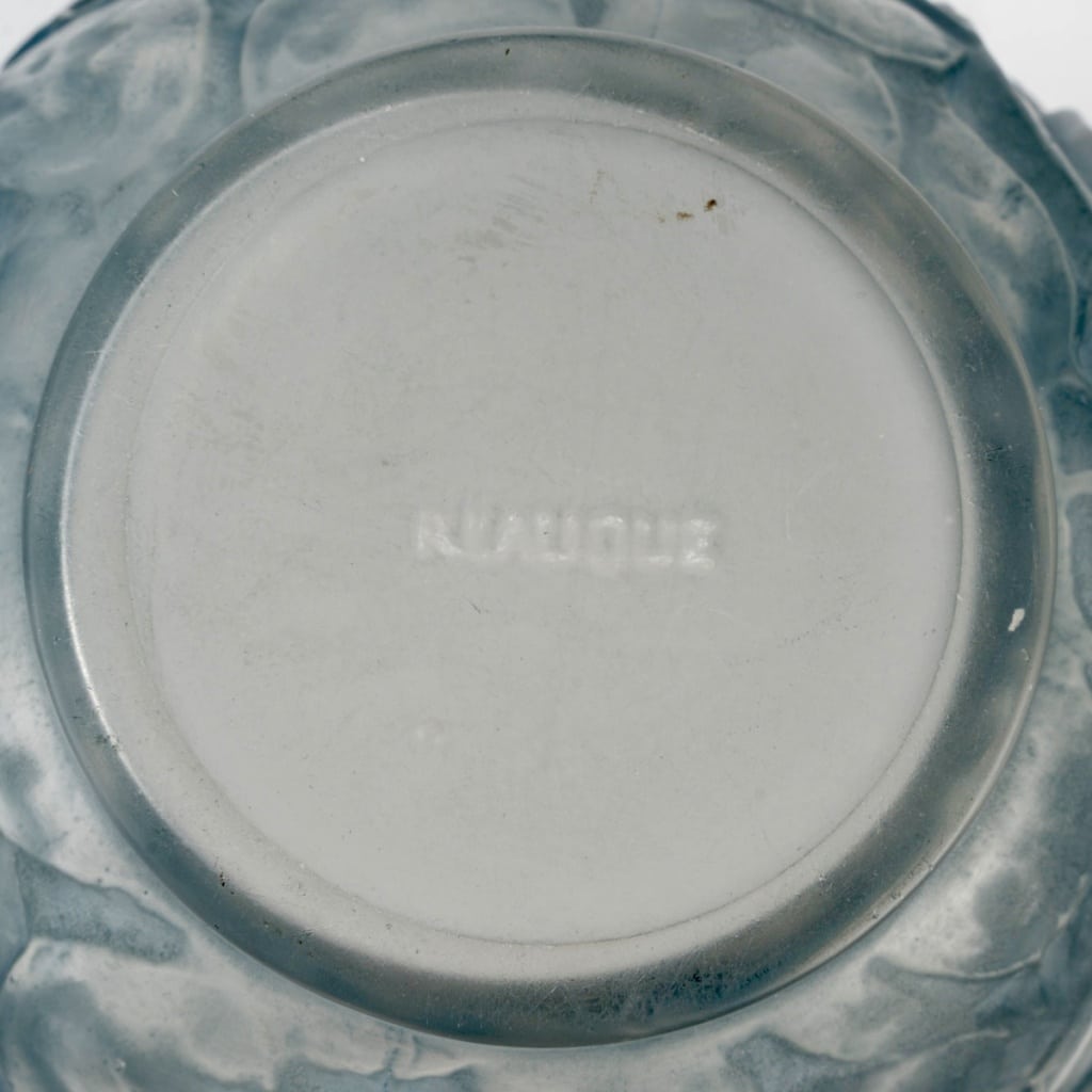 Vase « Monnaie Du Pape » verre blanc patiné bleu de René LALIQUE | Biron 