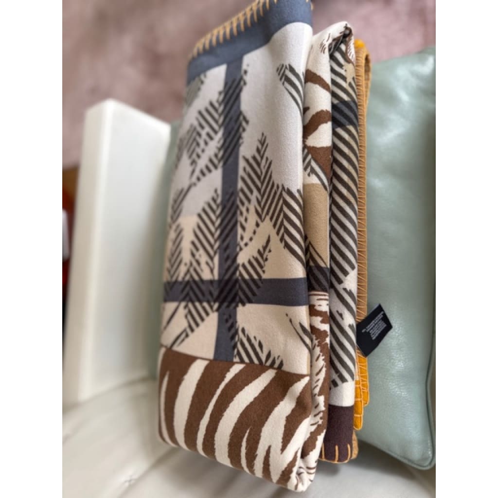 HERMES ,Plaid Tigre Altaï | Biron 