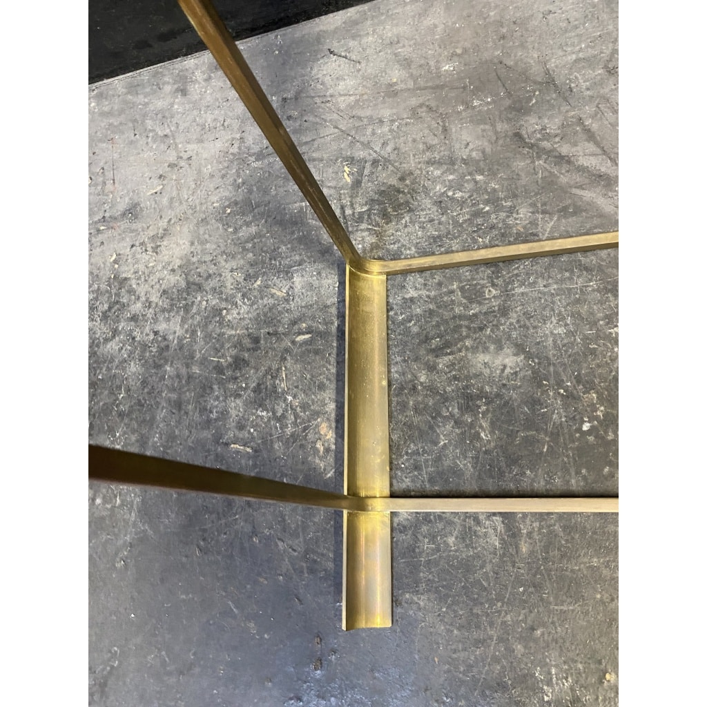 1970′ Table Basse Jacques QUINET, Pour la Maison MALABERT. Laiton Poli. L : 111 cm X 56 cm x H :37 cm | Biron 
