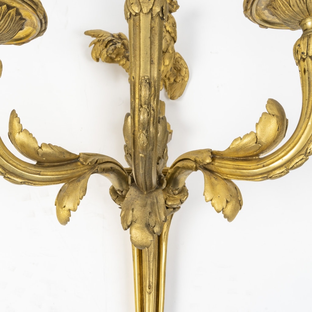 Paire d’Appliques Style Louis XVI Dites « aux Coqs » | Biron 