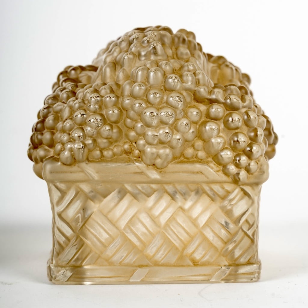Surtouts de Table « Corbeille Quatre Saisons » verre blanc patiné sépia de René LALIQUE | Biron 