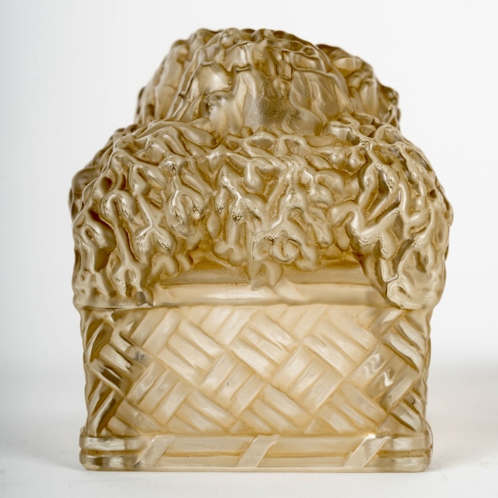 Surtouts de Table « Corbeille Quatre Saisons » verre blanc patiné sépia de René LALIQUE | Biron 