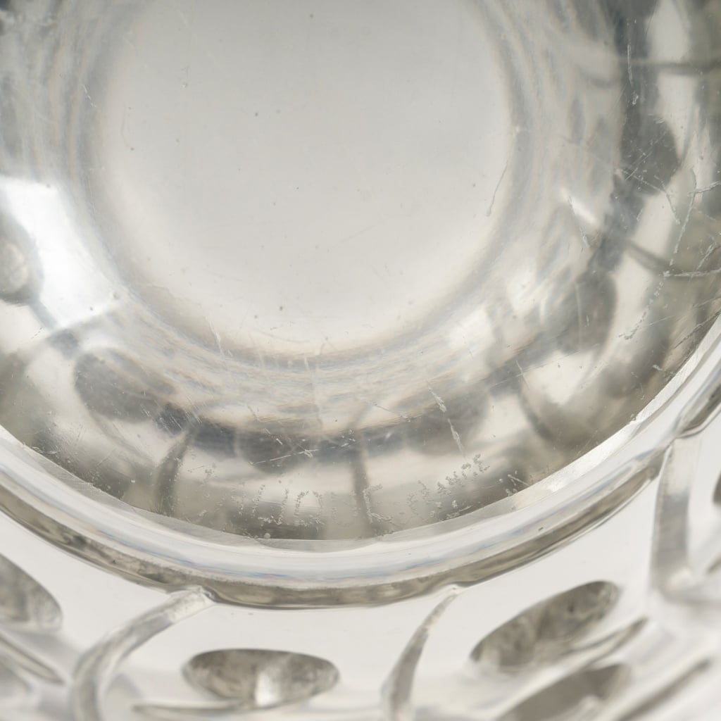 Vase « Lemna » verre blanc patiné gris de René LALIQUE | Biron 