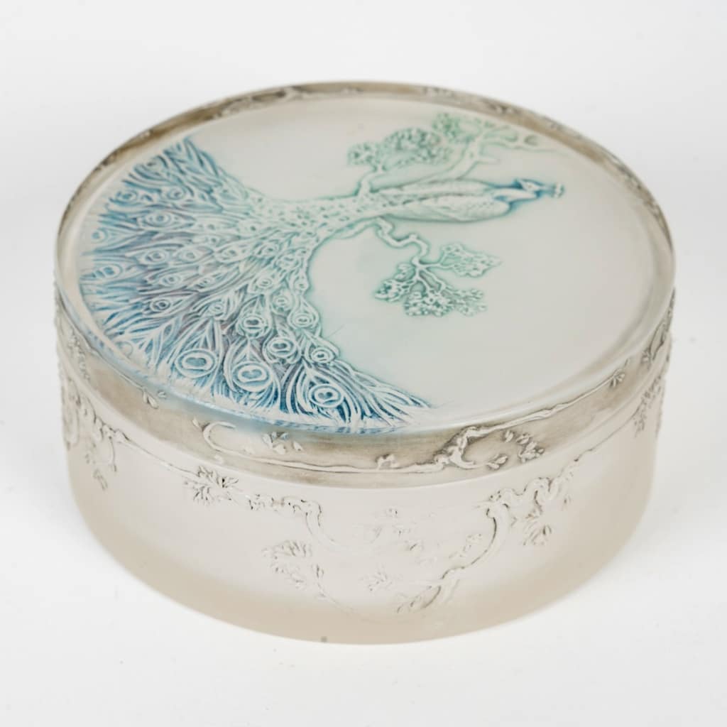 Boîte « Paon » verre blanc patiné bleu de René LALIQUE | Biron 