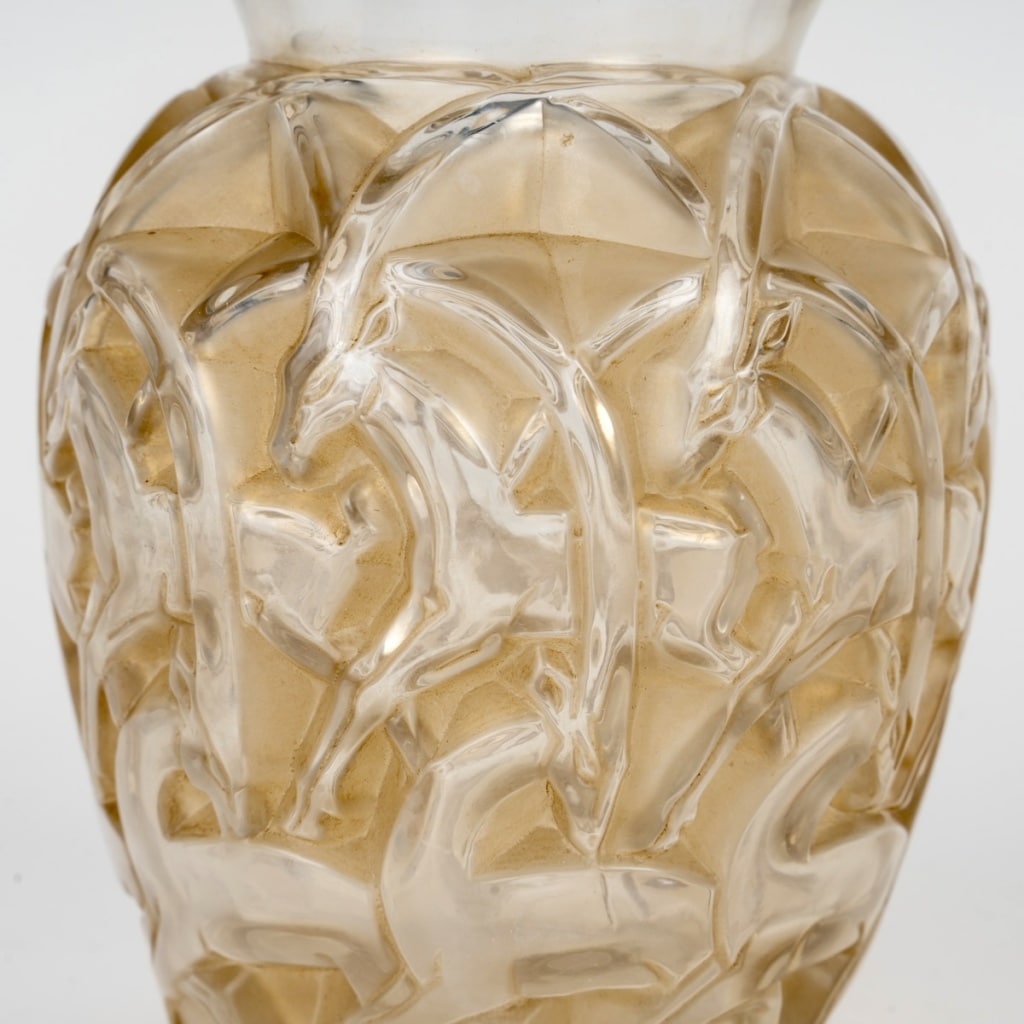 Vase « Chamois » verre patiné sépia de René LALIQUE | Biron 