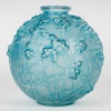Vase « Druide » verre blanc patiné bleu de René LALIQUE | Biron 