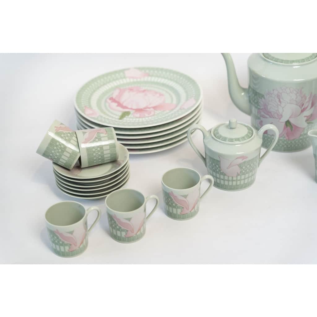 Service à Café Hermès « les Pivoines » – Décor Floral Rose Et Vert – 26 Pièces Pour 12 Personnes | Biron 