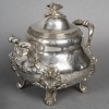 SERVICE A VERSER en Argent de Style Louis XV au Couple de Tourterelles. Paris, seconde moitié du XIX e | Biron 
