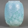 Vase « Monnaie Du Pape » verre opalescent patiné bleu de René LALIQUE | Biron 