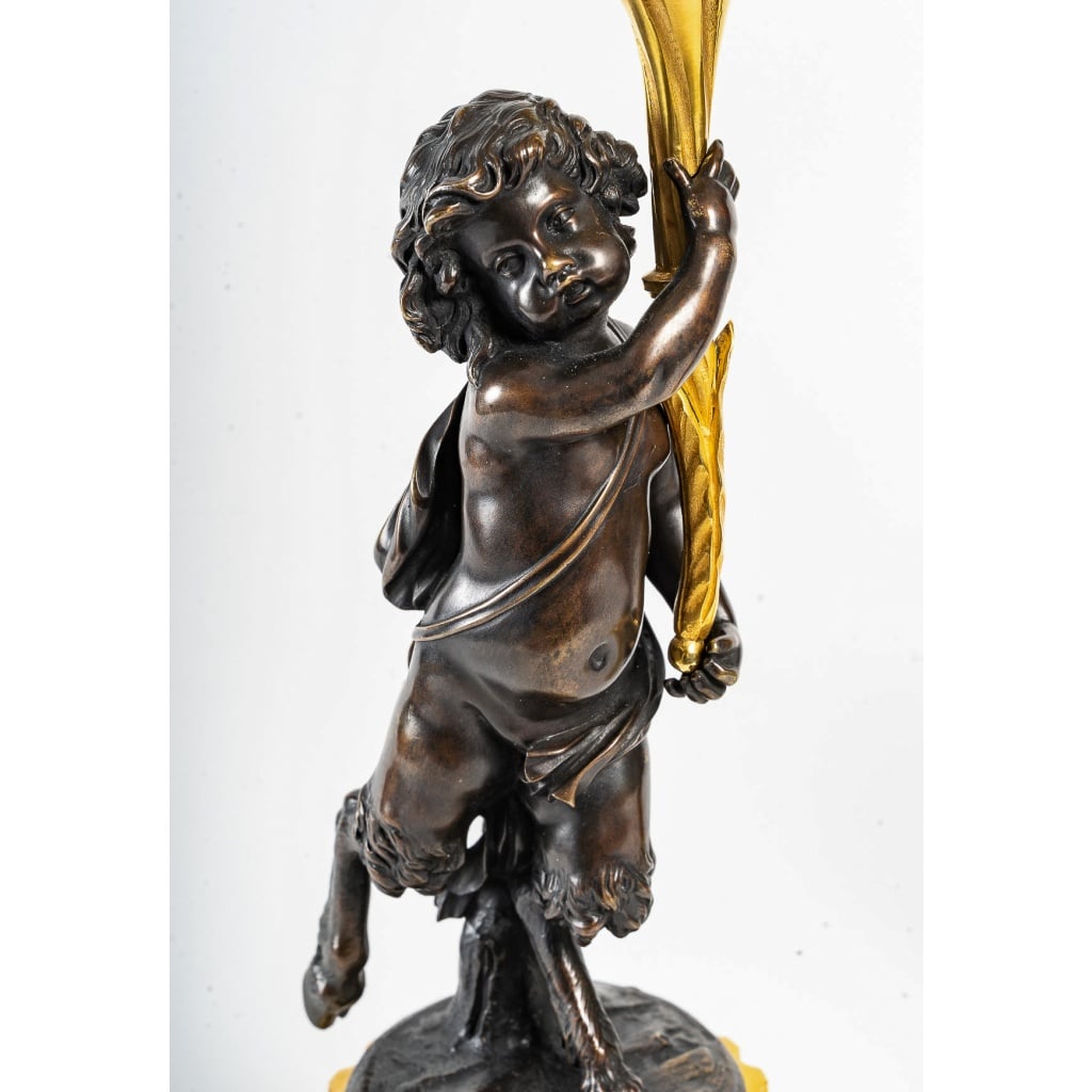 Paire de candélabres de style Louis XVI en bronze à décor de Faunes, montés en lampes | Biron 