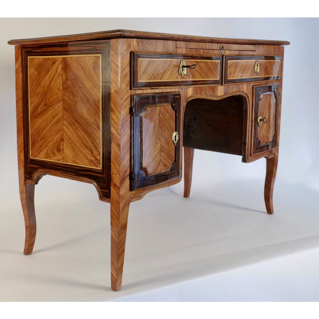 Bureau à caissons en bois de Rose et Palissandre d’époque Transition Louis XV-Louis XVI | Biron 