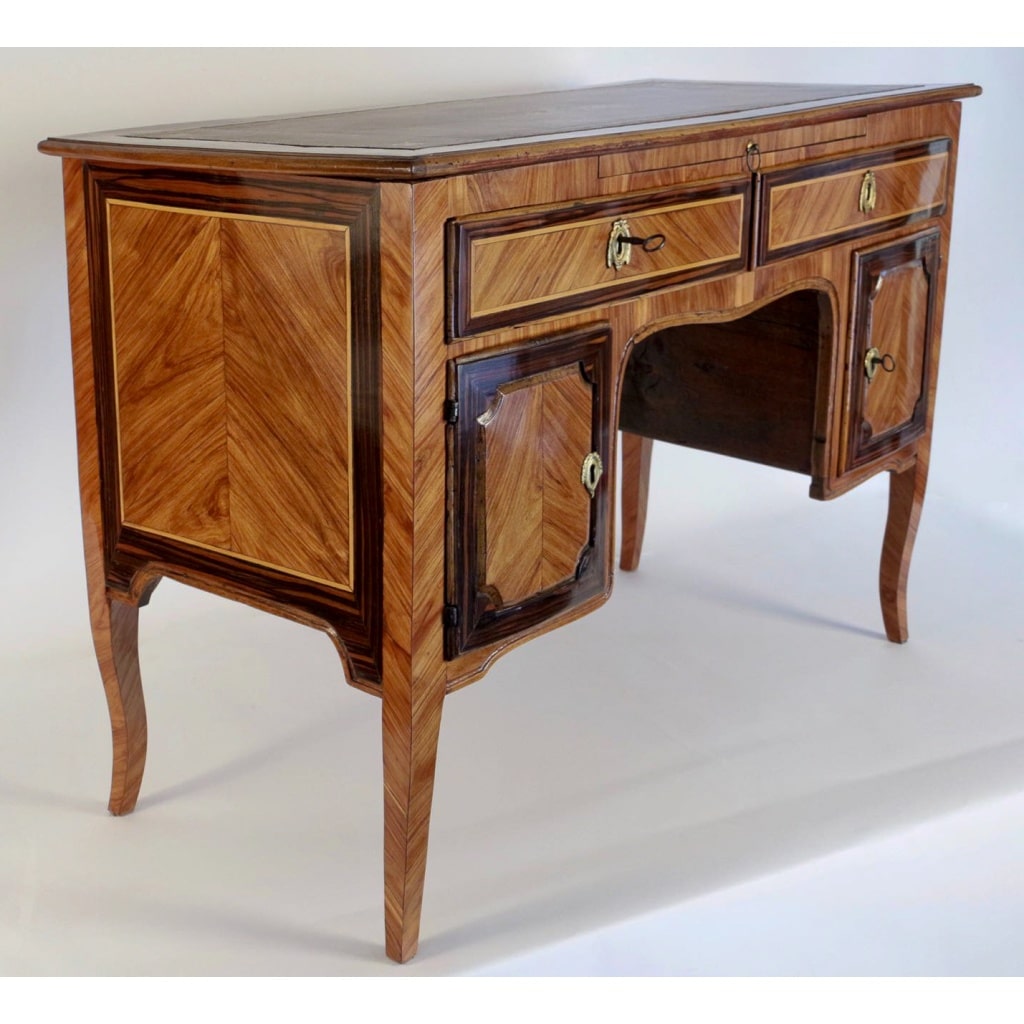 Bureau à caissons en bois de Rose et Palissandre d’époque Transition Louis XV-Louis XVI | Biron 
