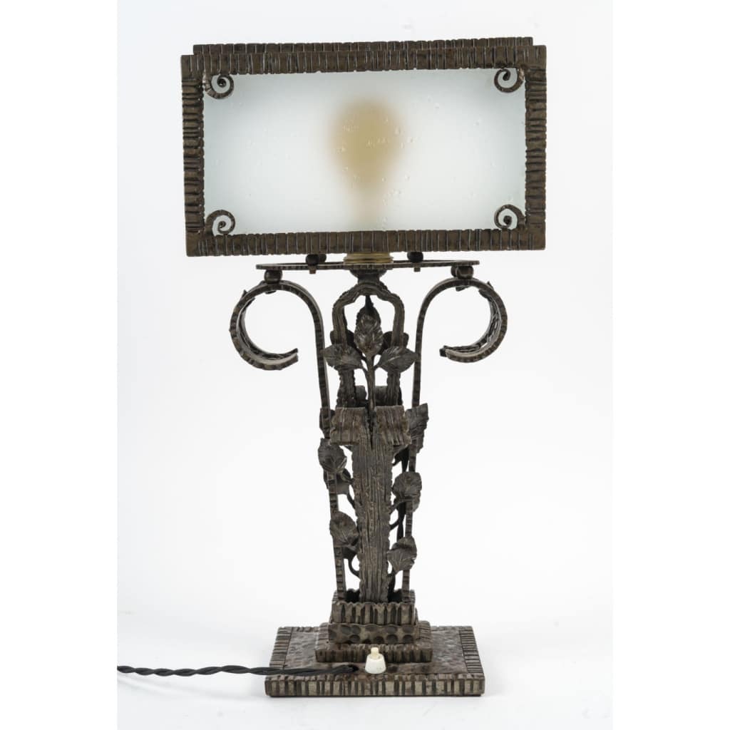 Lampe de table en fer forgé, Art Déco, 1930. | Biron 