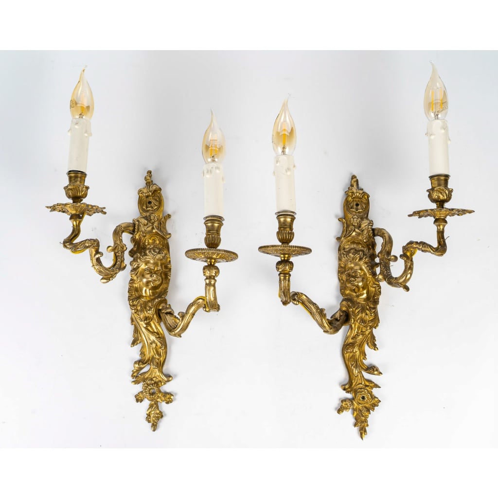 Paire d’appliques dite Aux Zéphyrs en bronze ciselé et doré XIXème siècle | Biron 